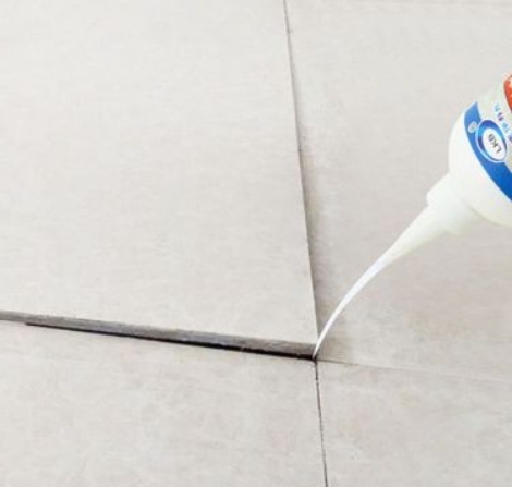 信阳市瓷砖空鼓维修公司分享卫生间瓷砖脱落的原因可能有以下几点